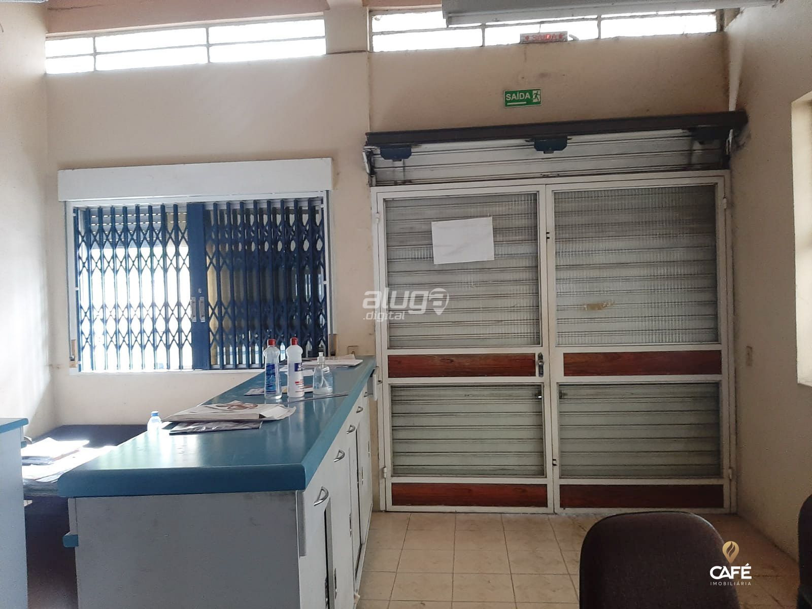 Conjunto Comercial-Sala para alugar com 3 quartos, 250m² - Foto 14