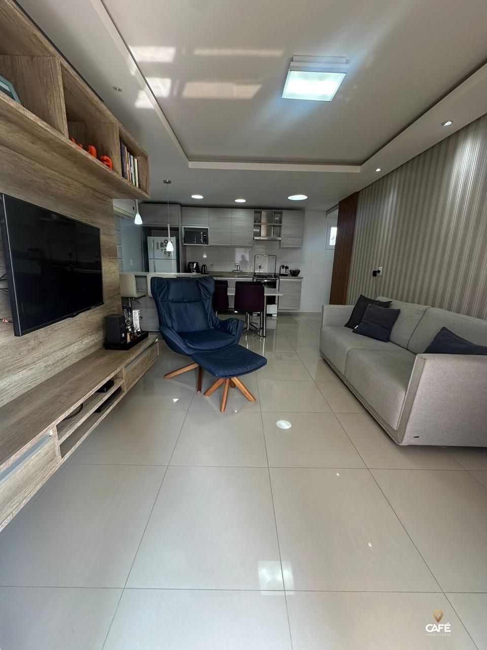 Apartamento à venda com 2 quartos, 68m² - Foto 1