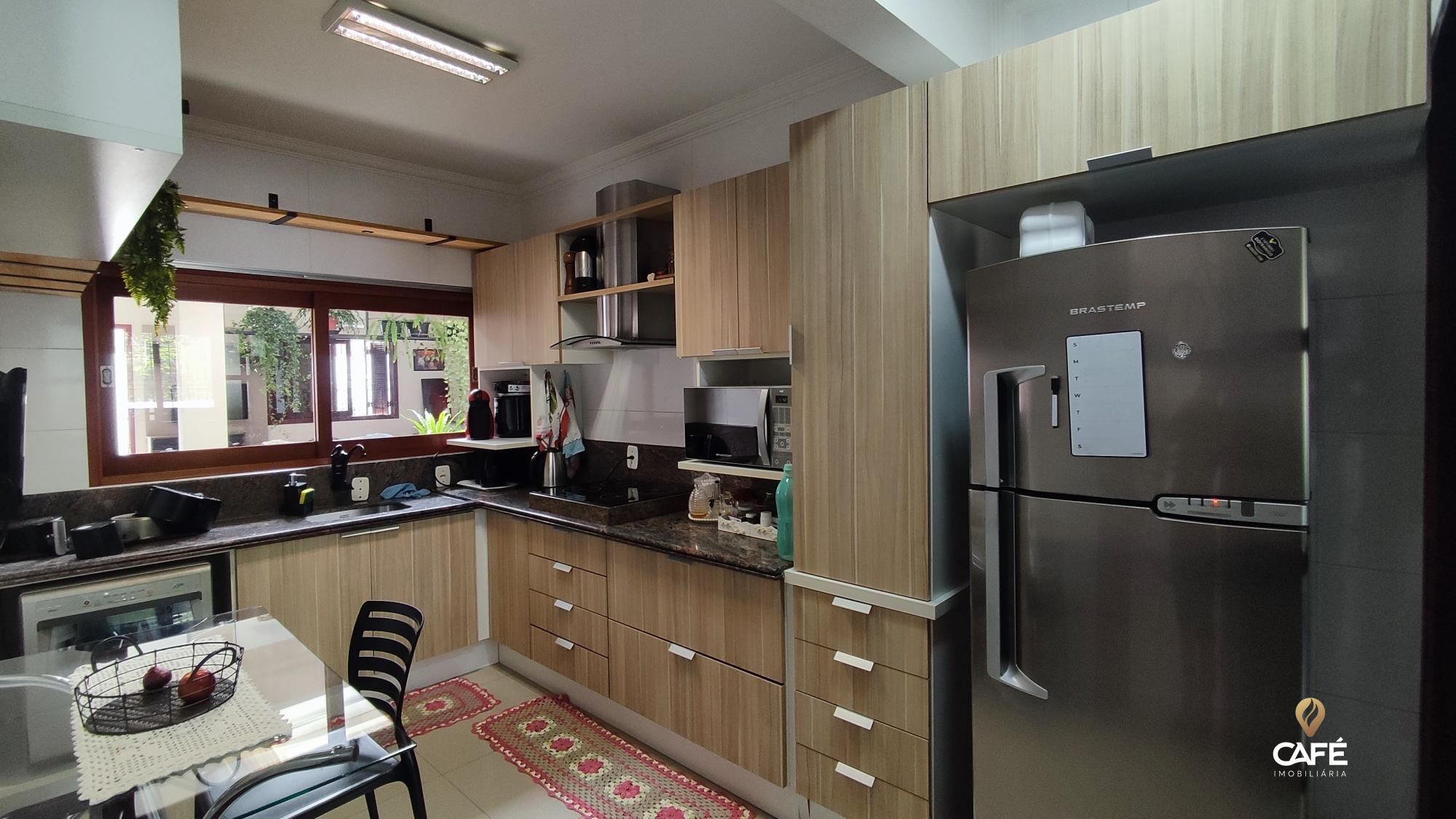 Casa, 3 quartos, 241 m² - Foto 34