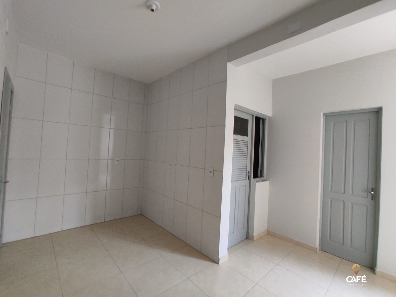 Apartamento à venda com 2 quartos, 70m² - Foto 2