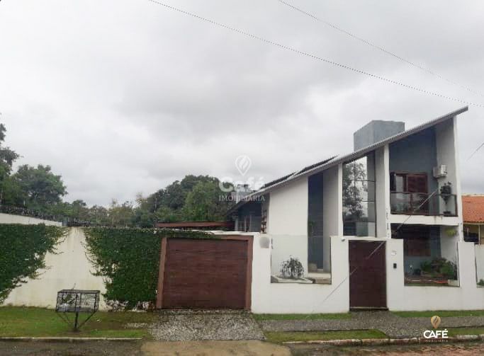 Casa, 3 quartos, 270 m² - Foto 1