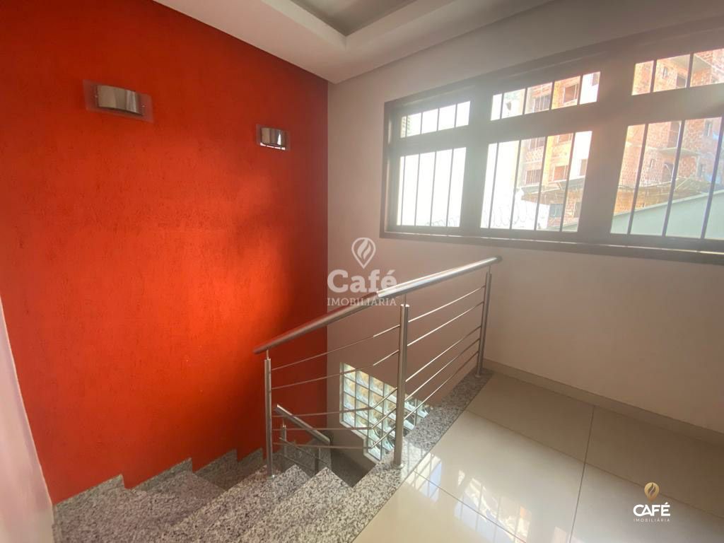 Casa à venda com 5 quartos, 382m² - Foto 5