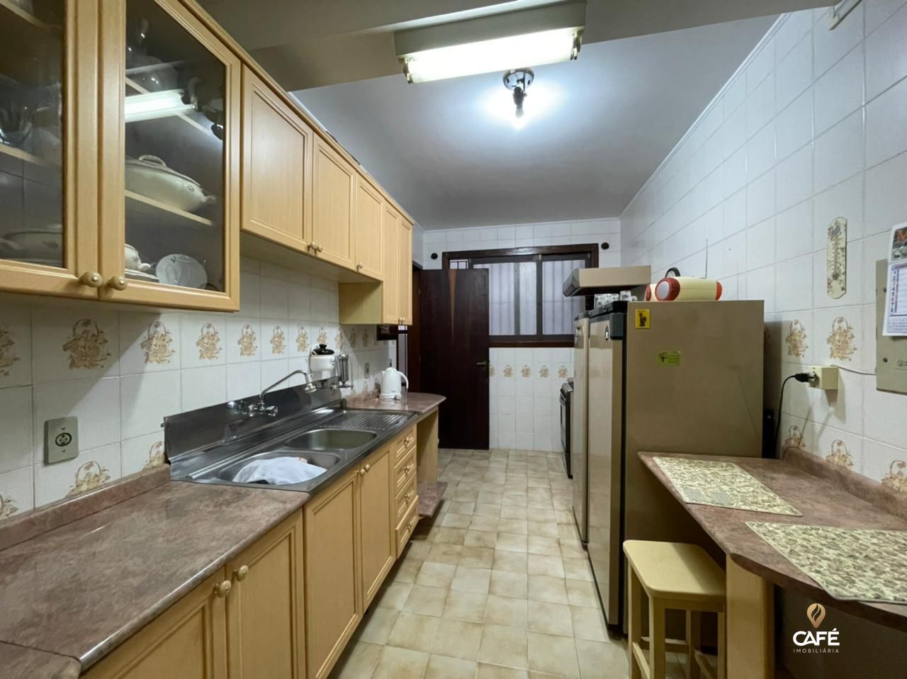 Apartamento à venda com 3 quartos, 130m² - Foto 11