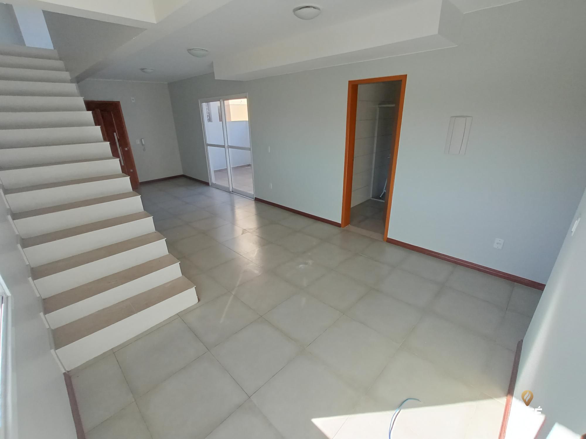 Cobertura à venda e aluguel com 3 quartos, 170m² - Foto 11