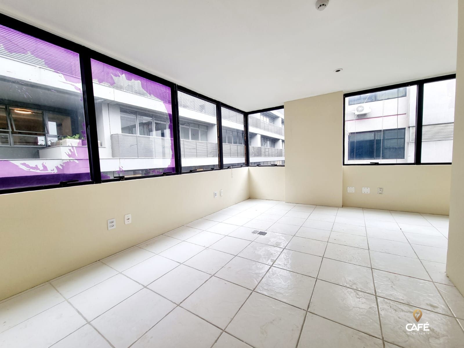 Conjunto Comercial-Sala à venda com 3 quartos, 64m² - Foto 2