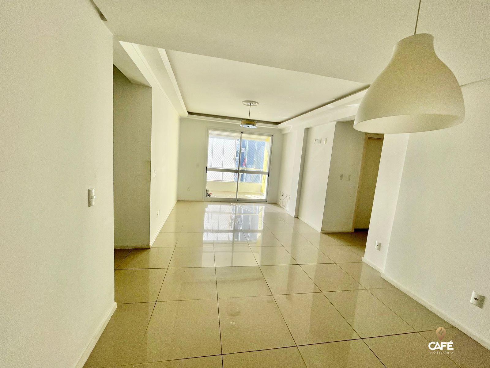 Apartamento à venda com 2 quartos, 85m² - Foto 2