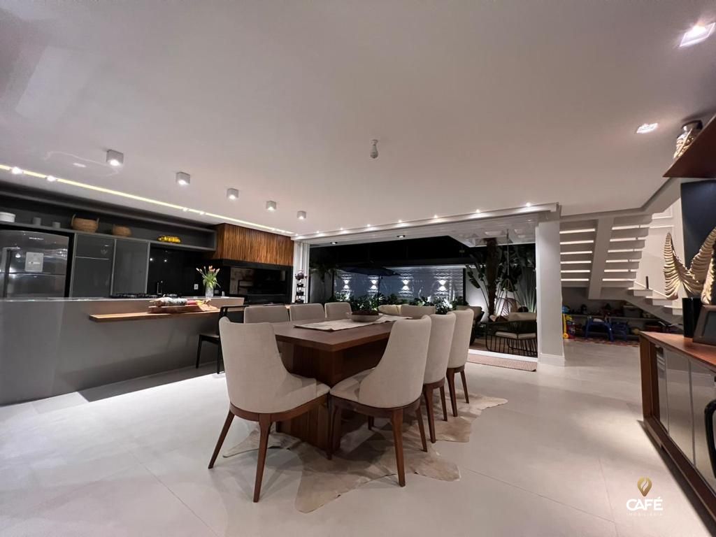 Casa, 3 quartos, 325 m² - Foto 21