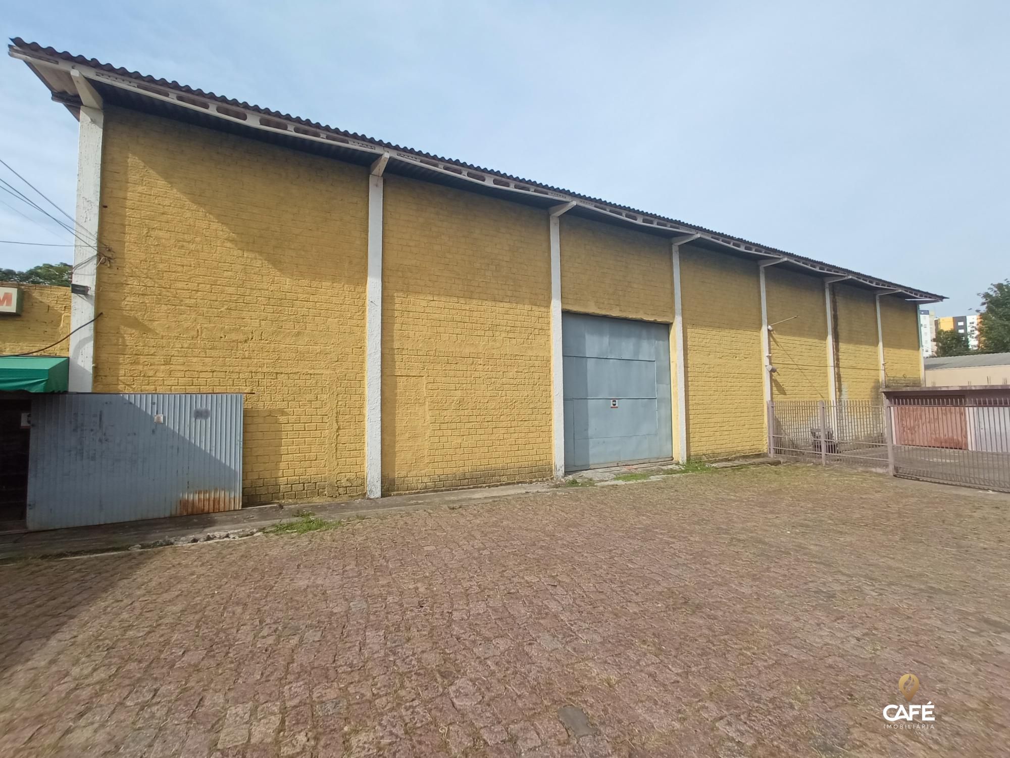 Depósito-Galpão-Armazém para alugar com 3 quartos, 400m² - Foto 1