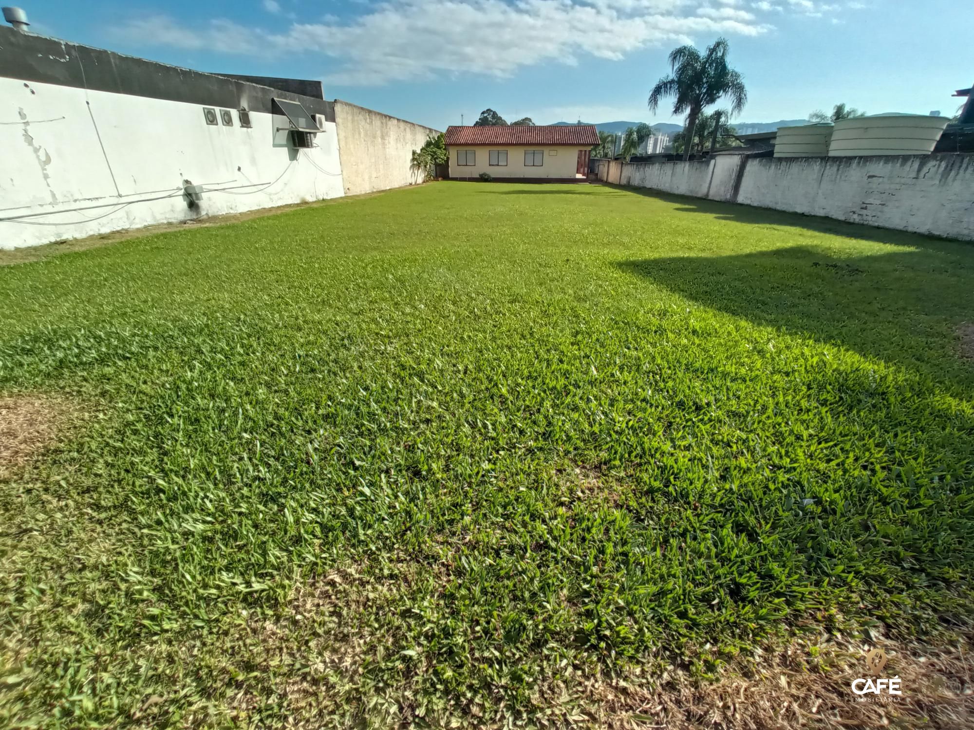 Terreno, 1300 m² - Foto 1