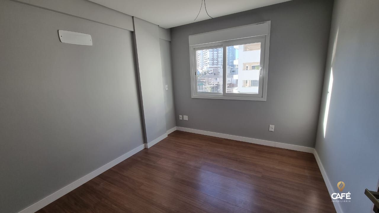 Apartamento à venda com 3 quartos, 149m² - Foto 25