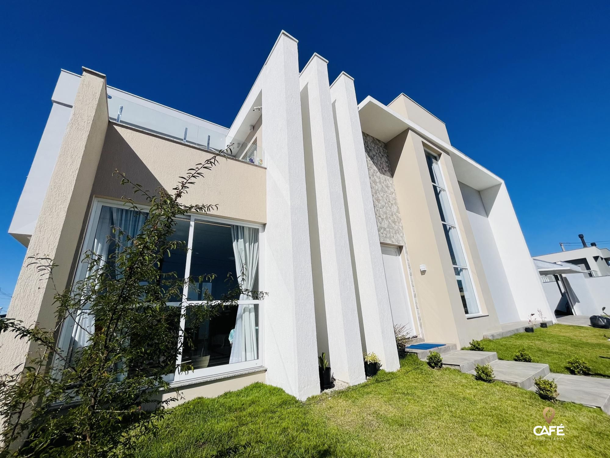 Casa, 4 quartos, 242 m² - Foto 2