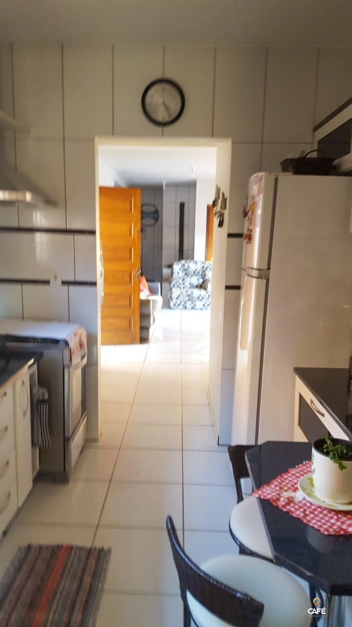 Casa à venda com 3 quartos, 165m² - Foto 13