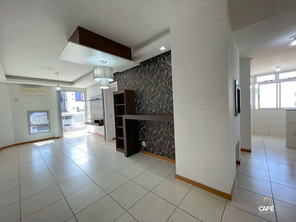 Apartamento à venda com 2 quartos, 64m² - Foto 2