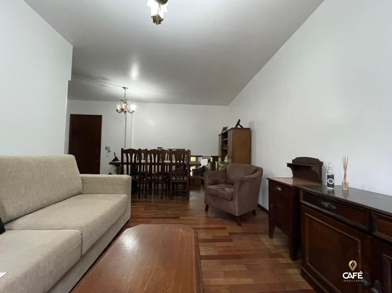 Apartamento à venda com 3 quartos, 130m² - Foto 4