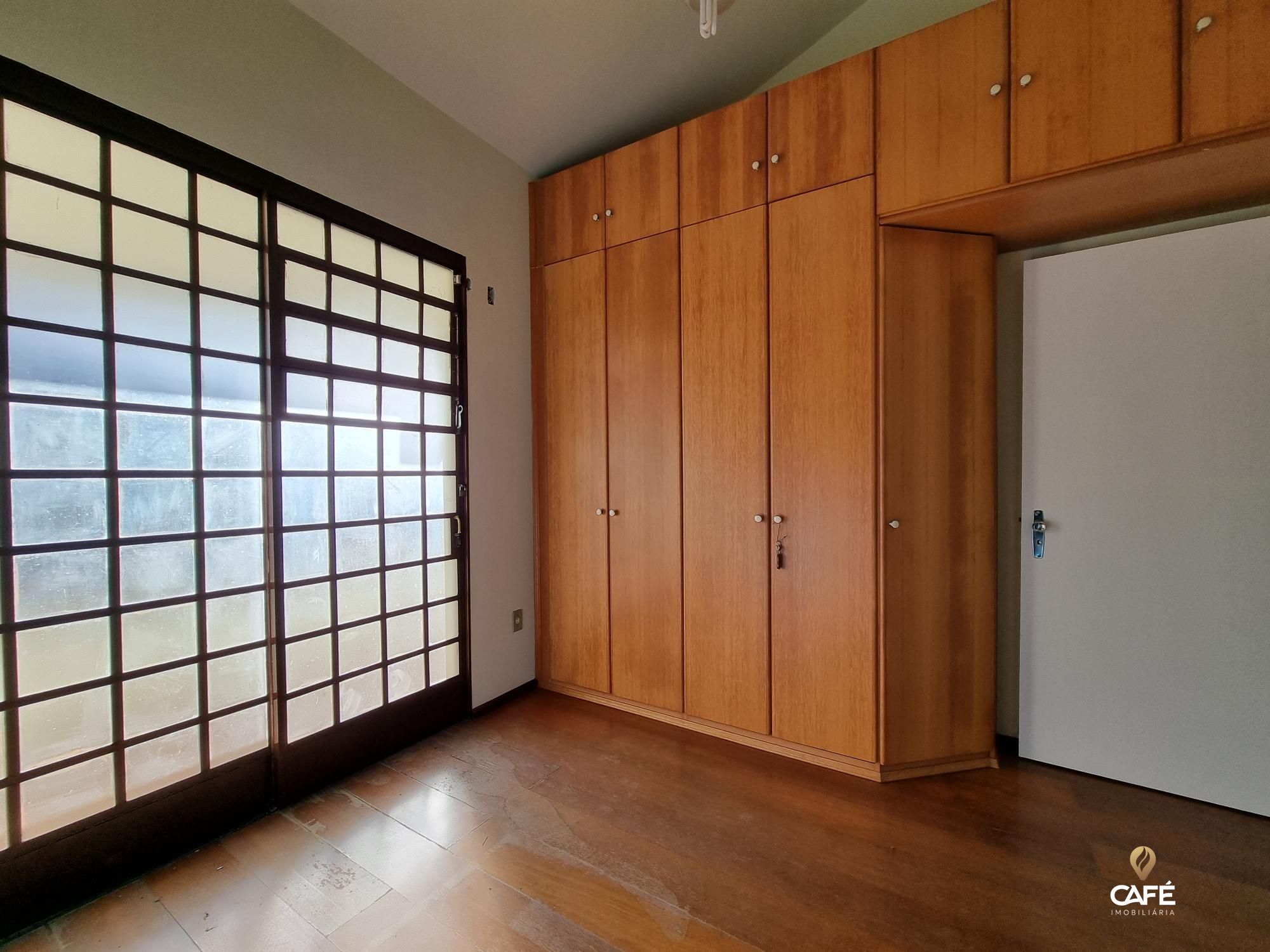 Casa, 4 quartos, 342 m² - Foto 37