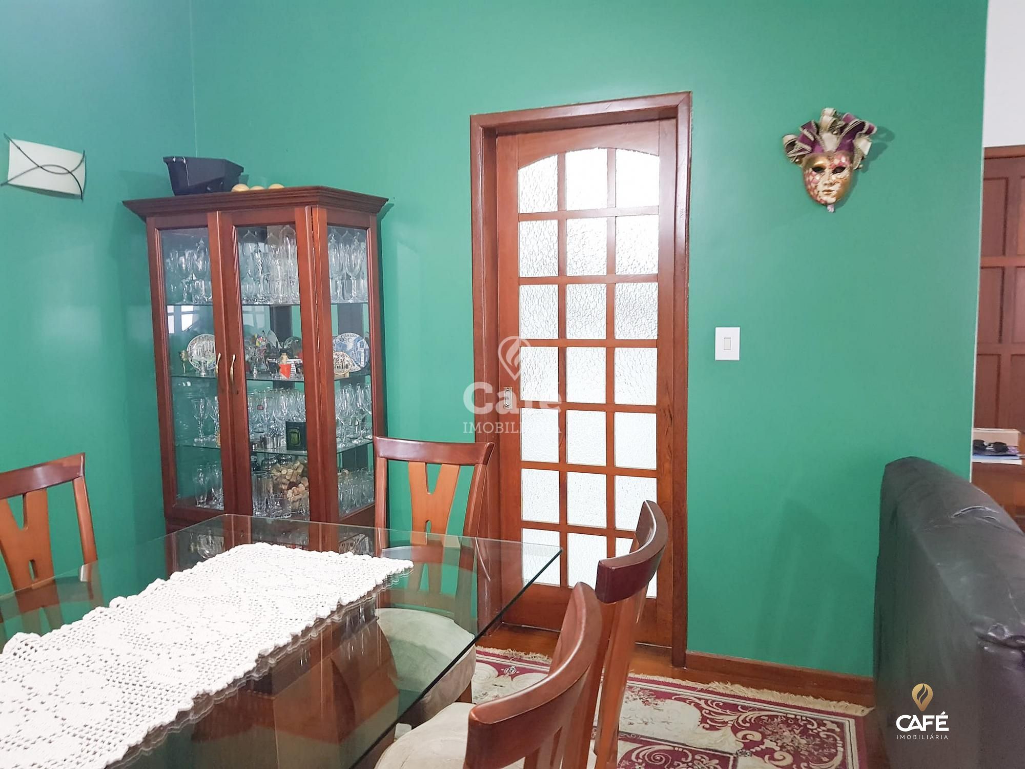 Apartamento à venda com 3 quartos, 180m² - Foto 2