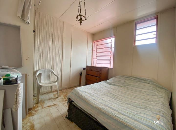 Casa à venda com 4 quartos, 90m² - Foto 10