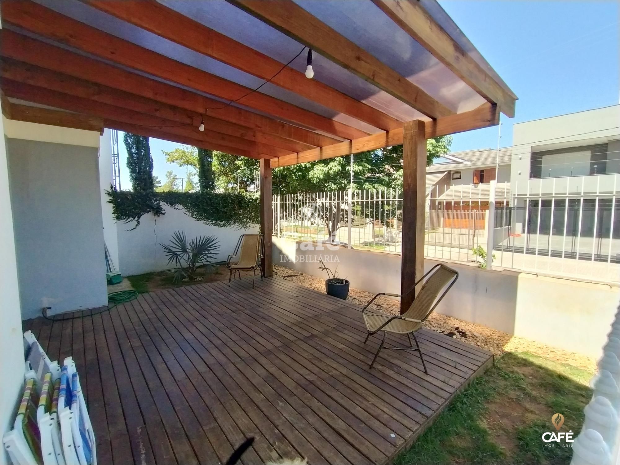 Casa à venda com 3 quartos, 122m² - Foto 4