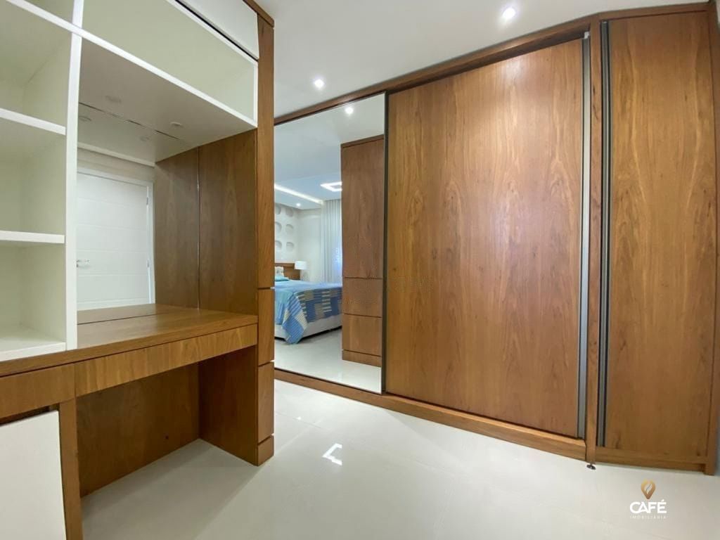 Cobertura à venda com 3 quartos, 212m² - Foto 4