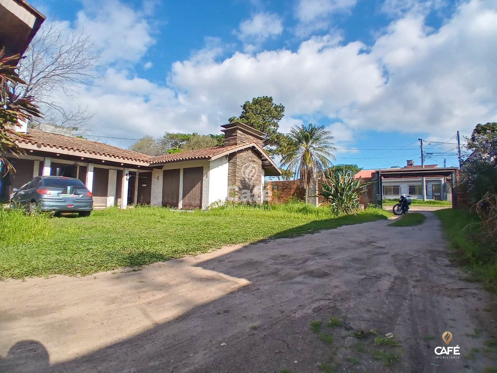 Casa à venda com 8 quartos, 600m² - Foto 3