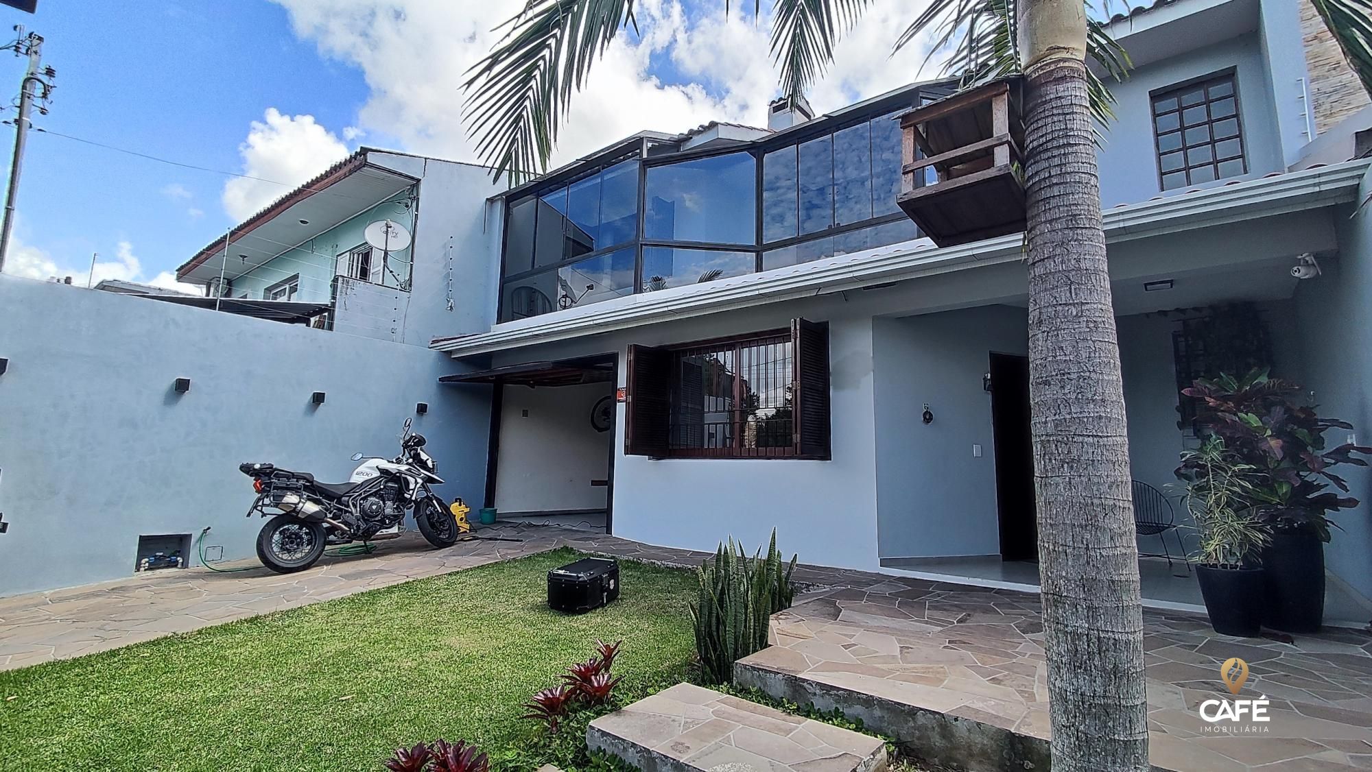 Casa, 3 quartos, 241 m² - Foto 1