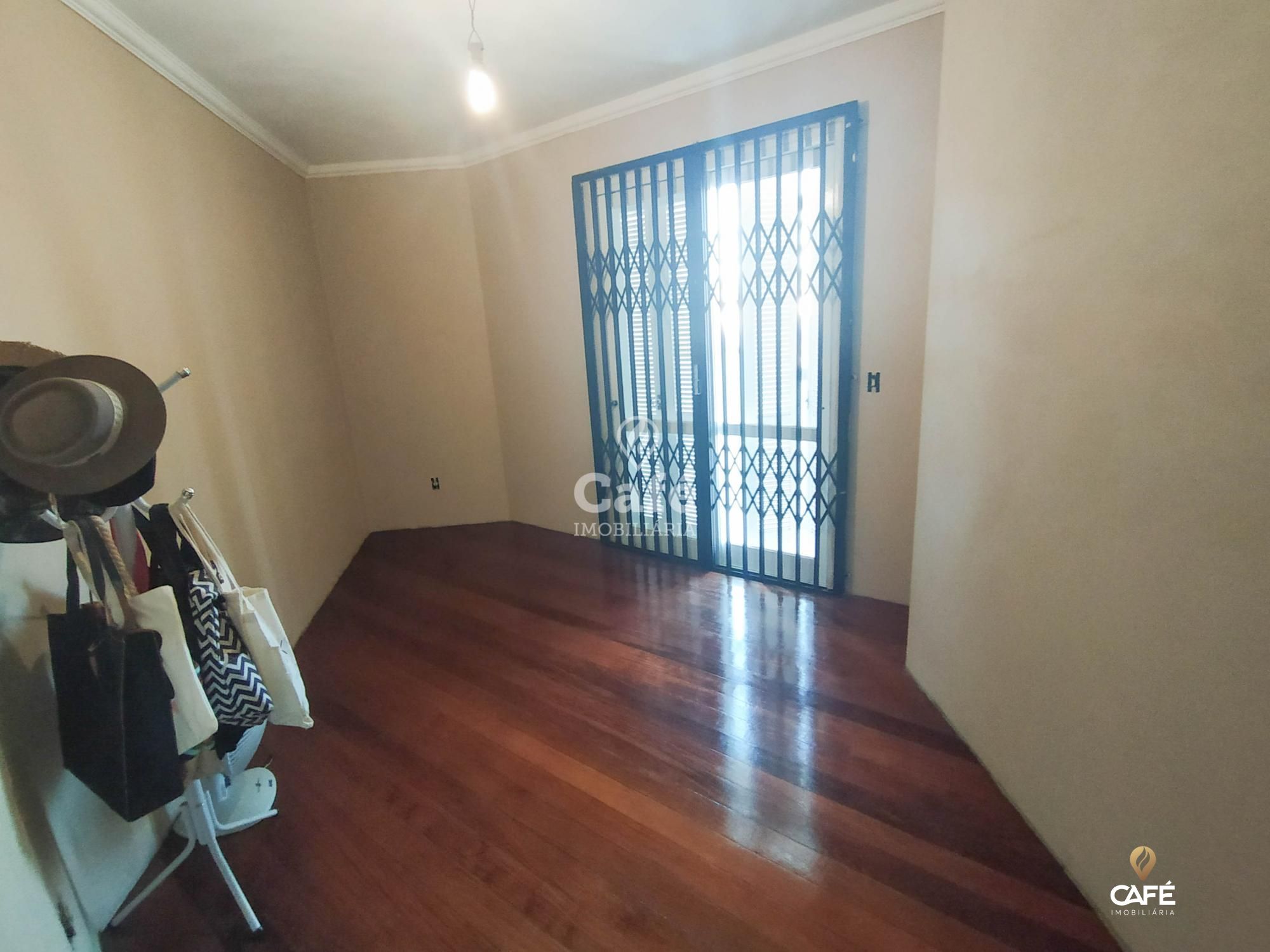 Casa à venda com 4 quartos, 323m² - Foto 14