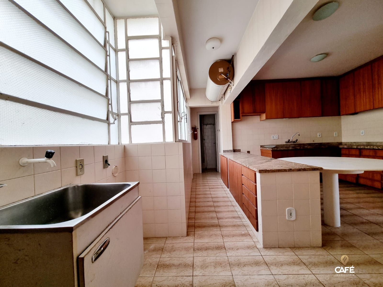 Apartamento à venda com 3 quartos, 165m² - Foto 4