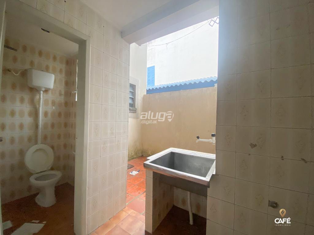 Apartamento à venda com 2 quartos, 77m² - Foto 4