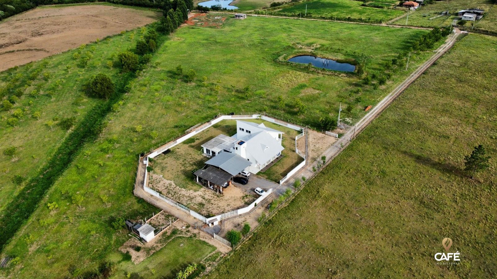 Sítio à venda com 3 quartos, 600m² - Foto 26