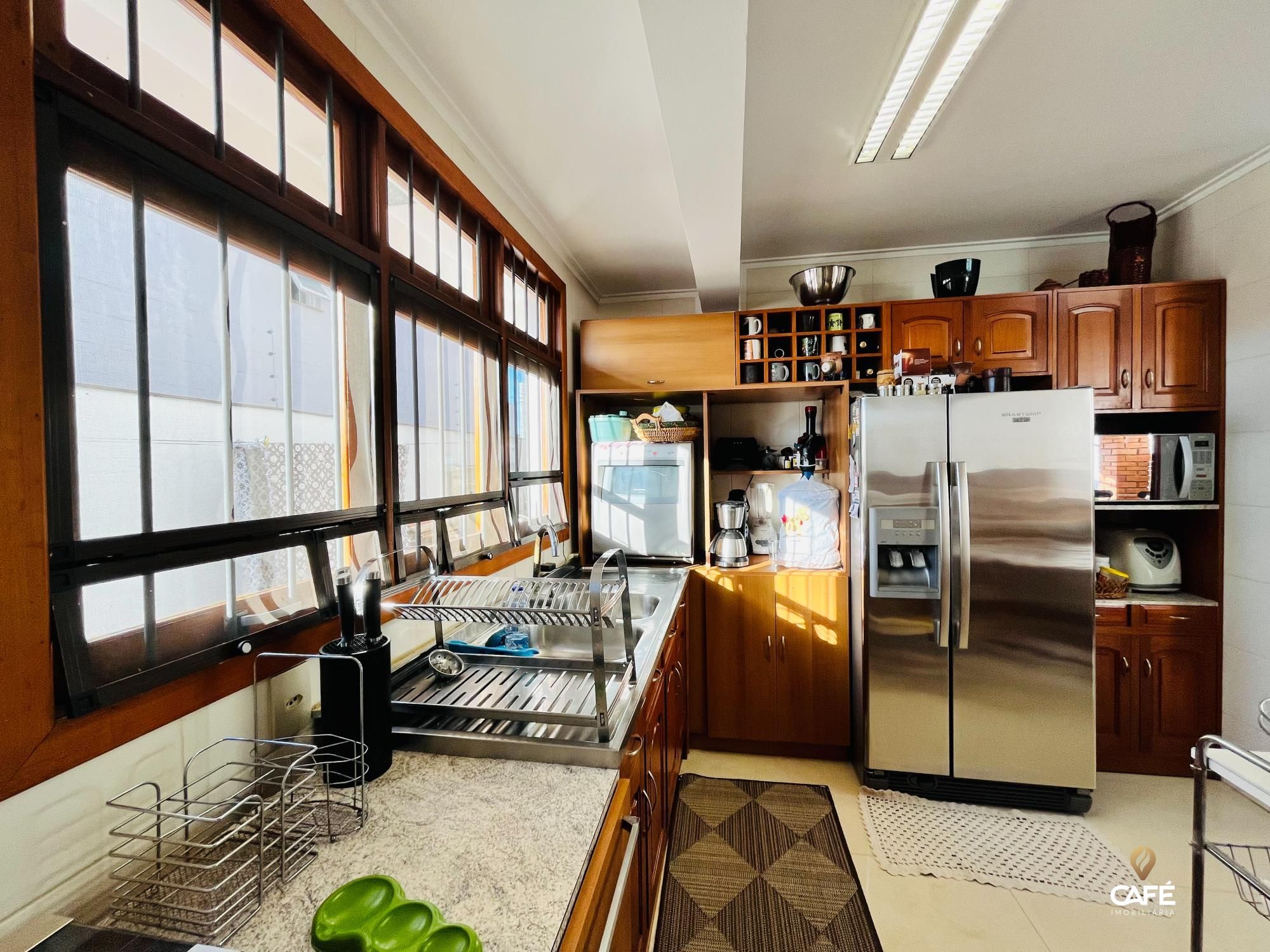 Casa, 4 quartos, 239 m² - Foto 8