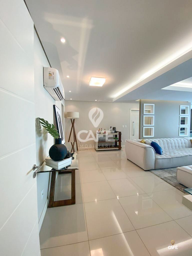 Apartamento, 3 quartos, 239 m² - Foto 2