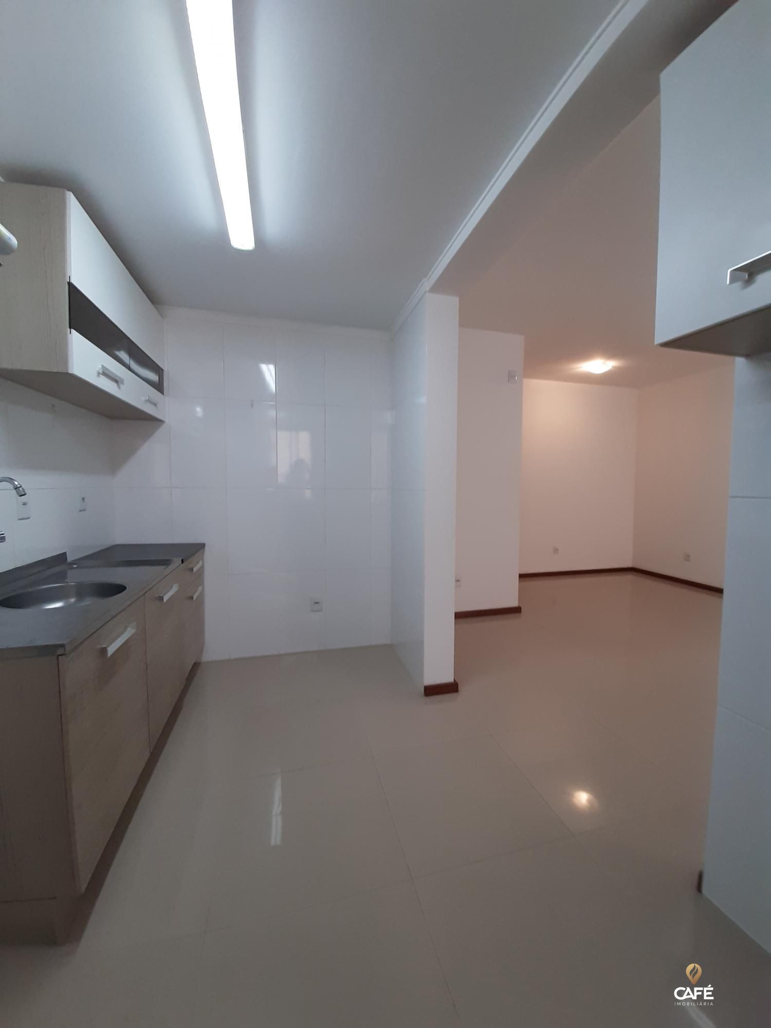 Apartamento à venda com 2 quartos, 67m² - Foto 4