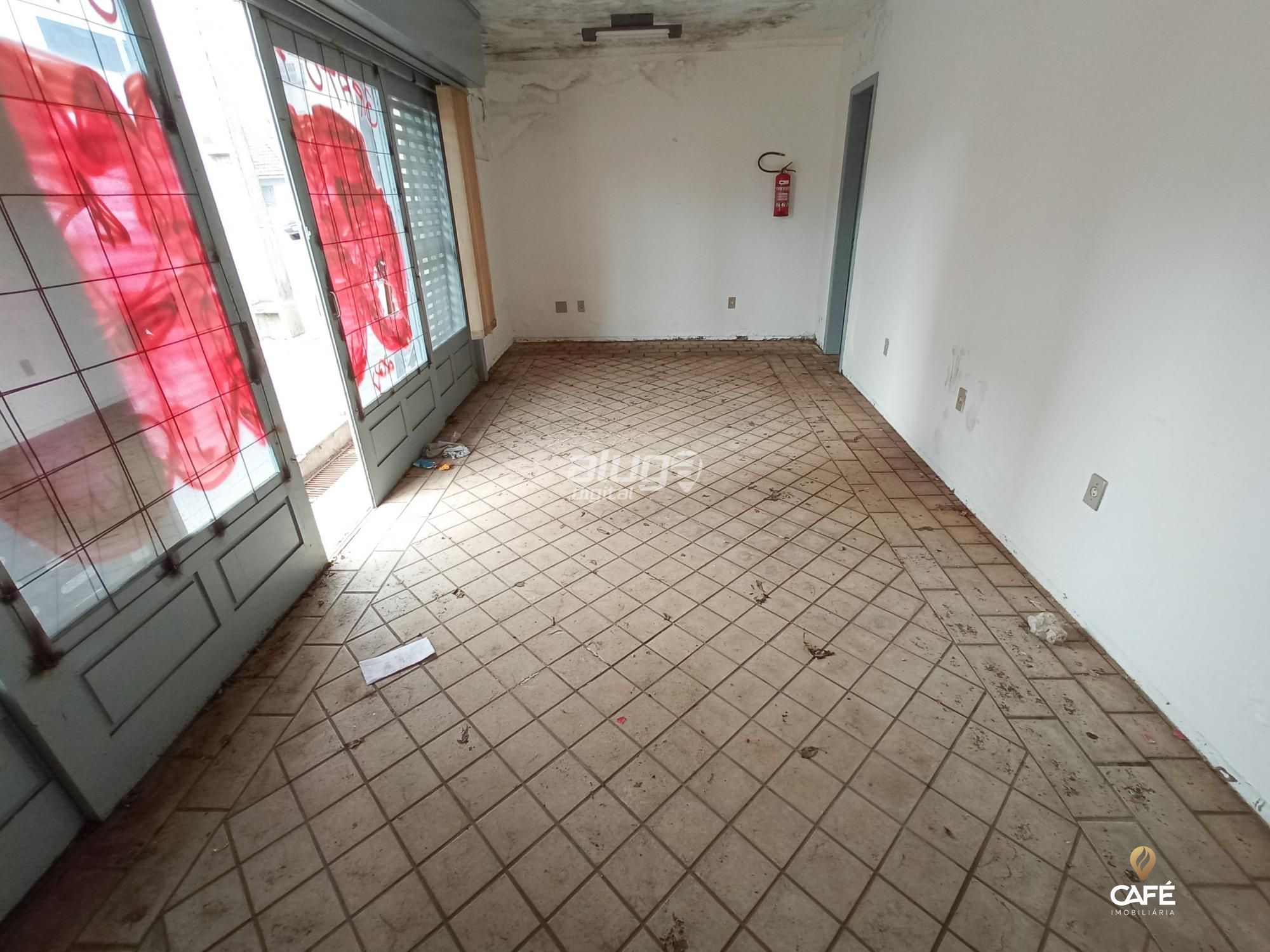 Casa para alugar com 4 quartos, 150m² - Foto 2