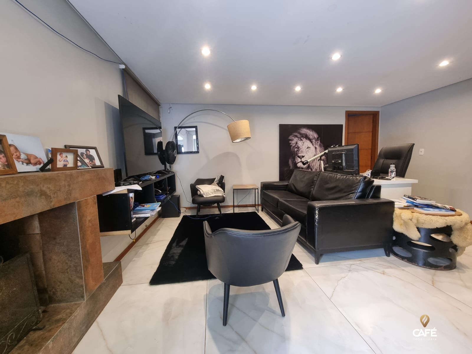 Casa à venda com 4 quartos, 250m² - Foto 15