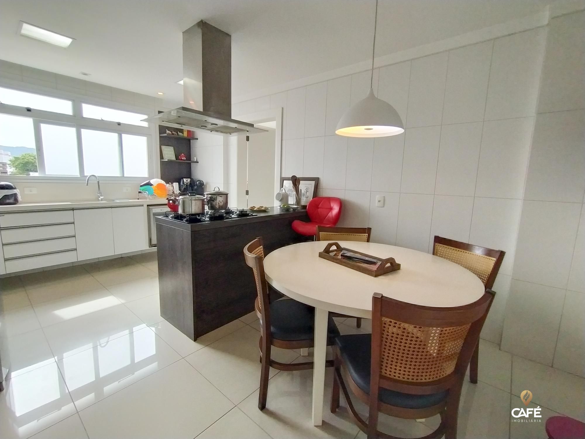 Apartamento à venda com 4 quartos, 276m² - Foto 9