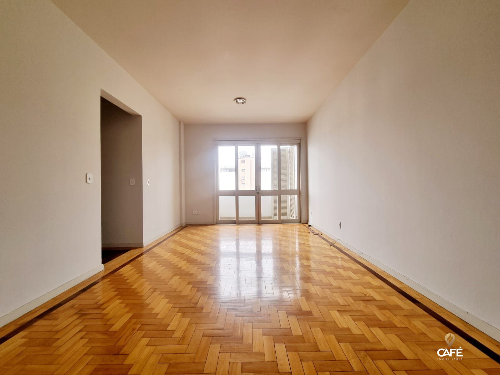 Apartamento à venda com 3 quartos, 165m² - Foto 1