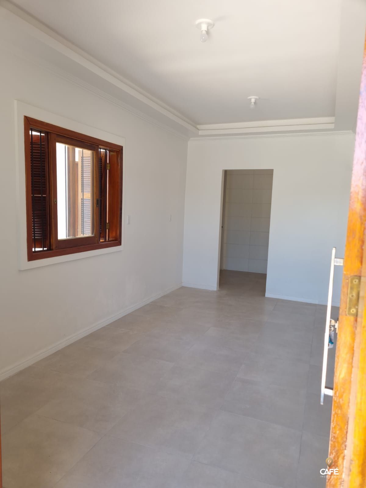 Casa à venda com 2 quartos, 82m² - Foto 2