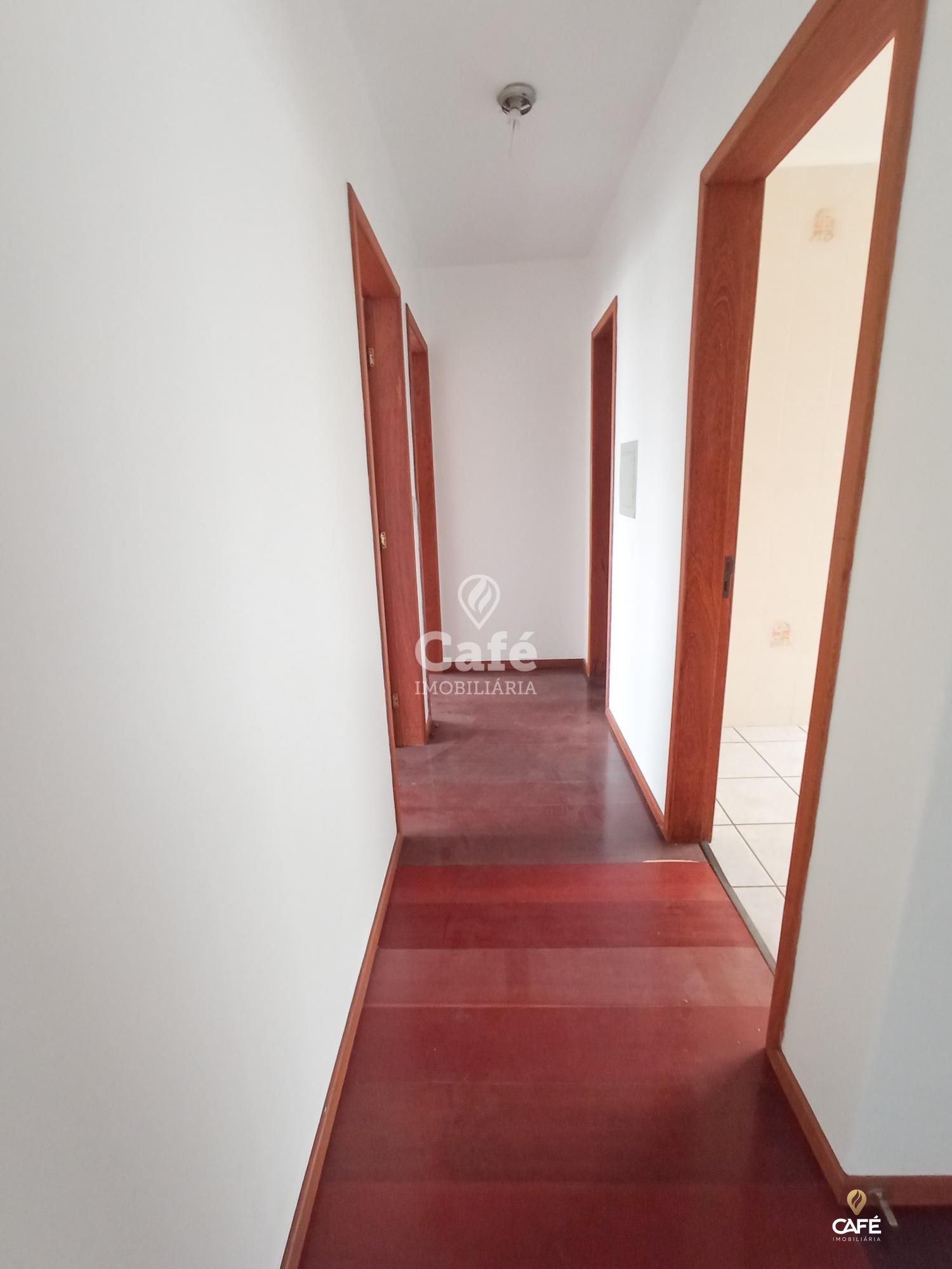 Apartamento à venda com 2 quartos, 75m² - Foto 3