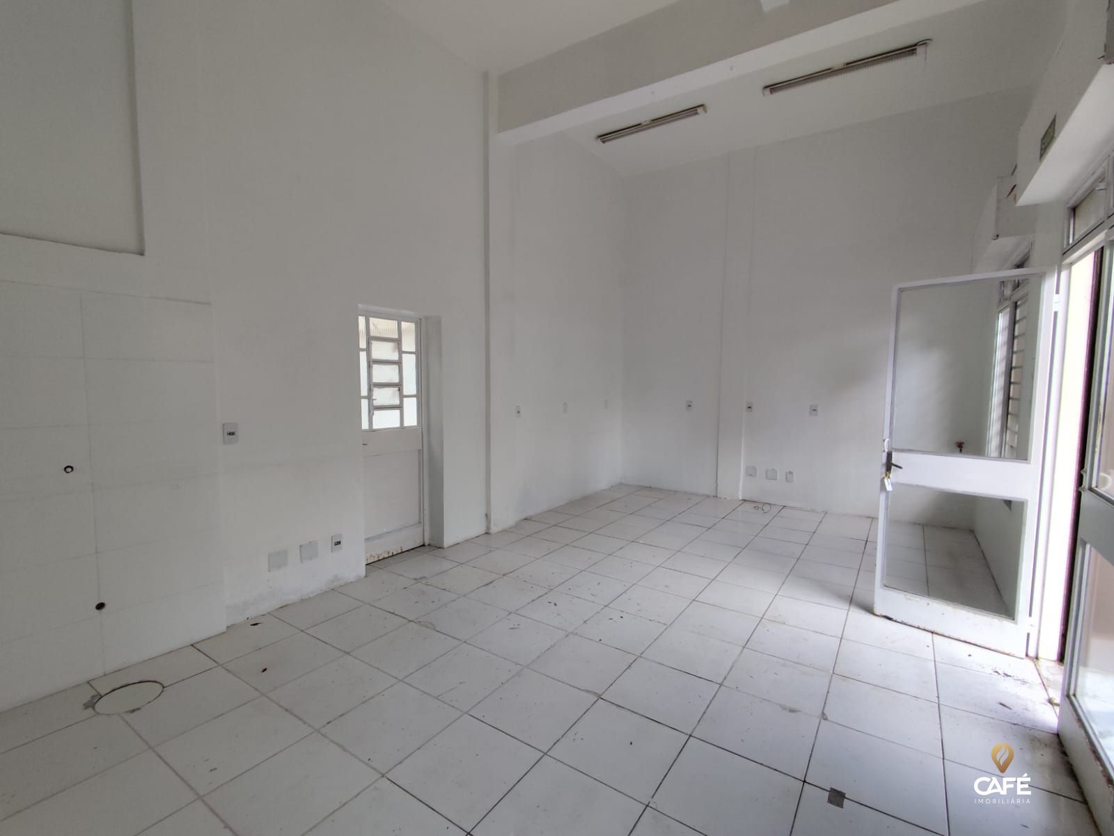 Loja-Salão para alugar com 1 quarto, 50m² - Foto 3