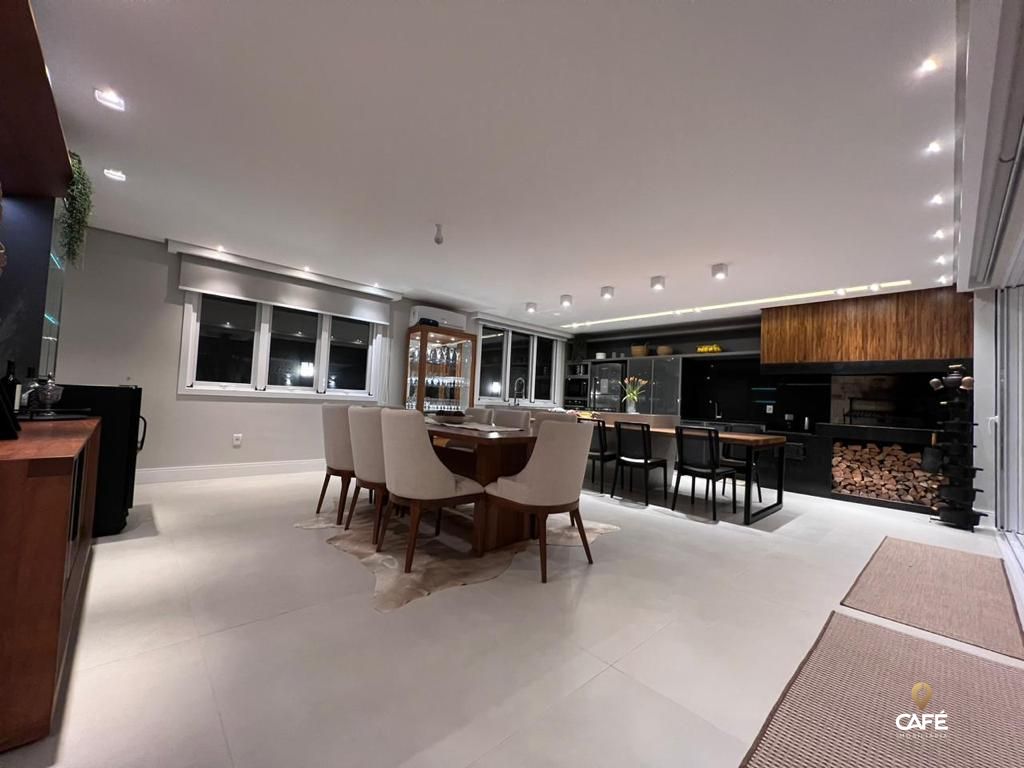 Casa à venda com 3 quartos, 325m² - Foto 6