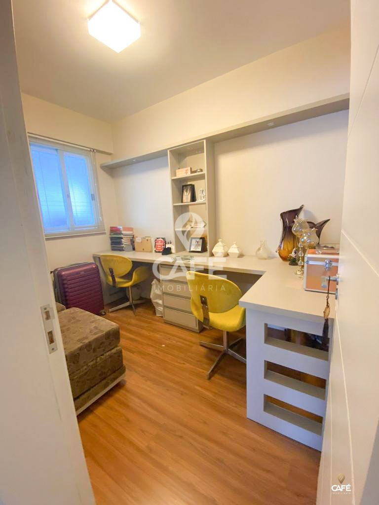 Apartamento à venda com 3 quartos, 239m² - Foto 10