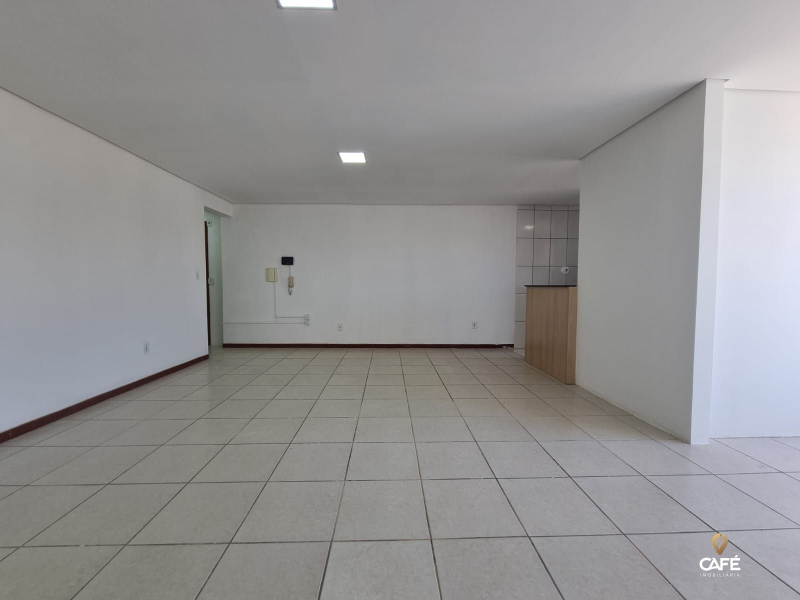 Apartamento à venda com 2 quartos, 95m² - Foto 2