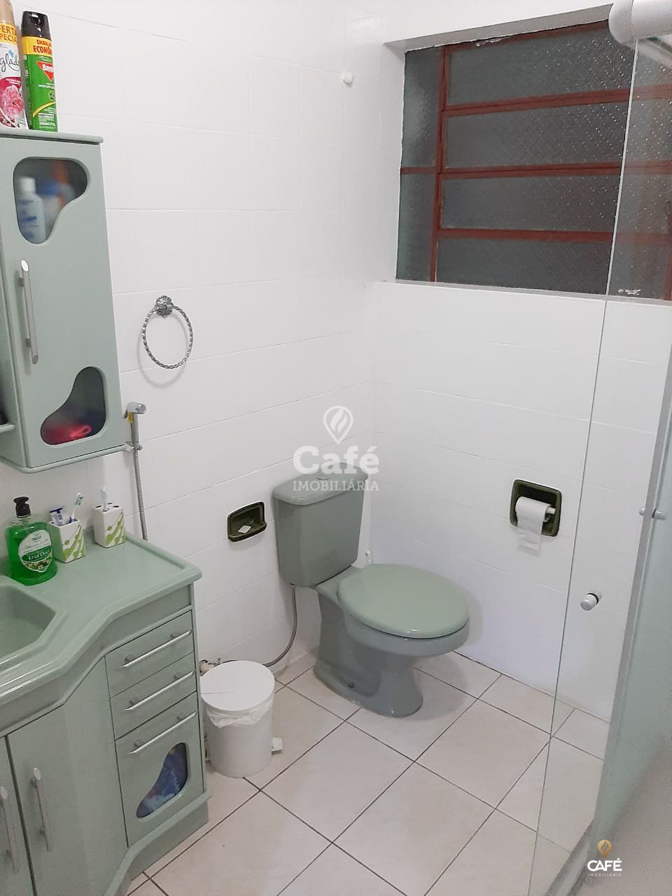 Casa à venda com 4 quartos, 246m² - Foto 2