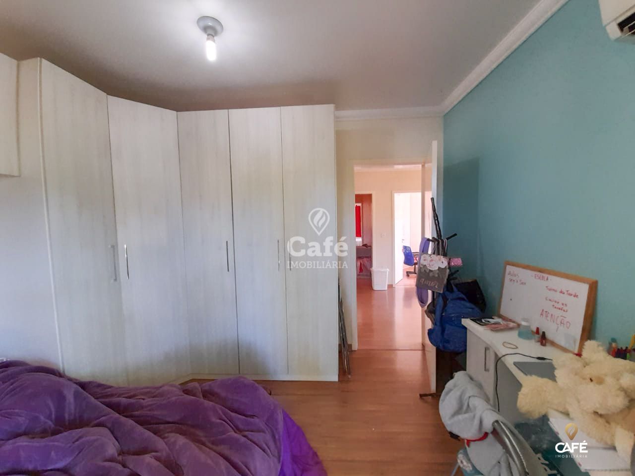 Casa à venda com 6 quartos, 261m² - Foto 15