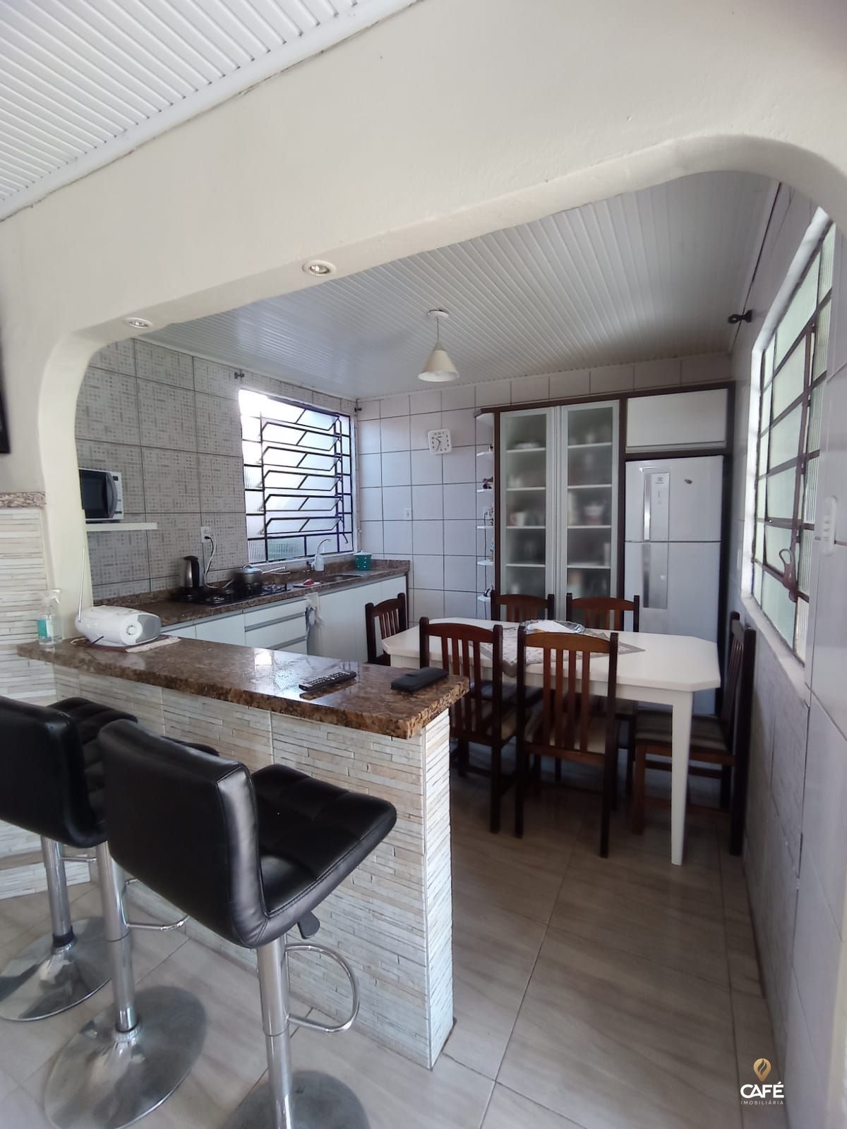 Casa à venda com 3 quartos, 269m² - Foto 6