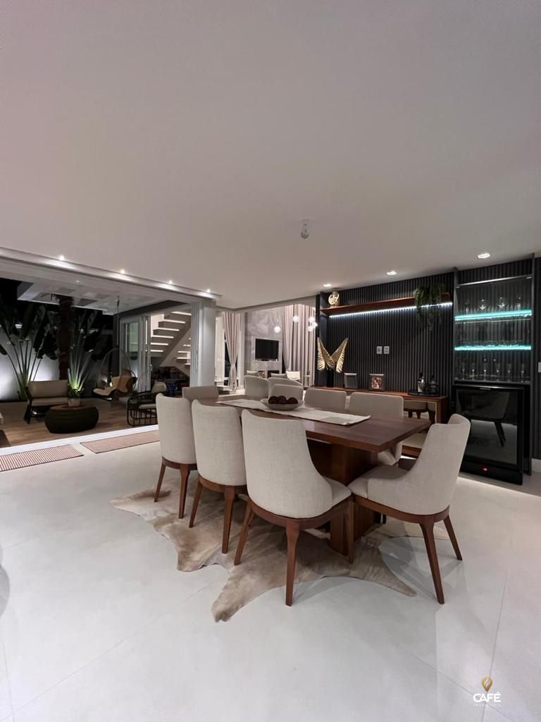 Casa, 3 quartos, 325 m² - Foto 19