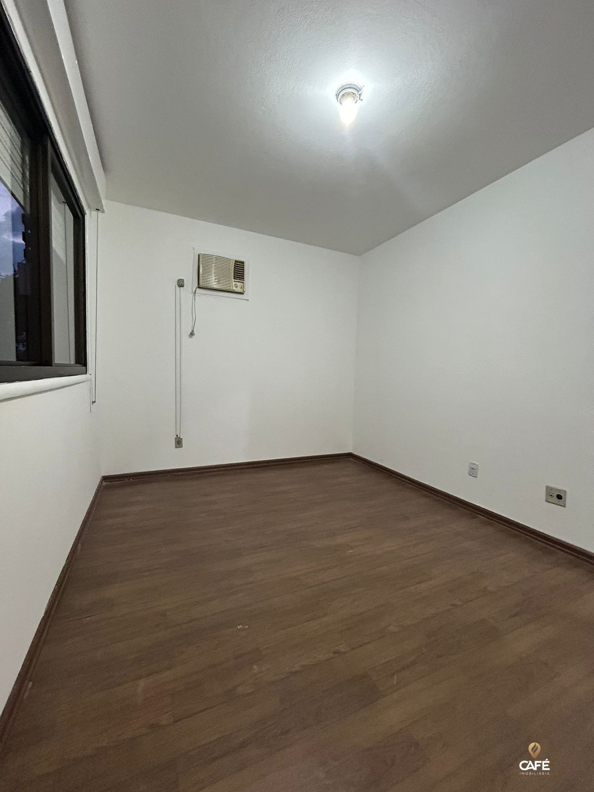 Apartamento à venda com 2 quartos, 65m² - Foto 8