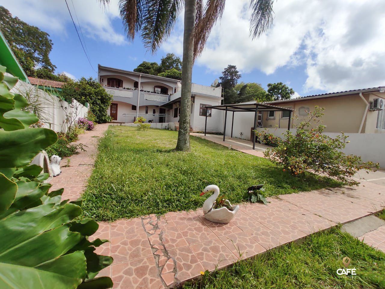 Casa à venda com 3 quartos, 194m² - Foto 2