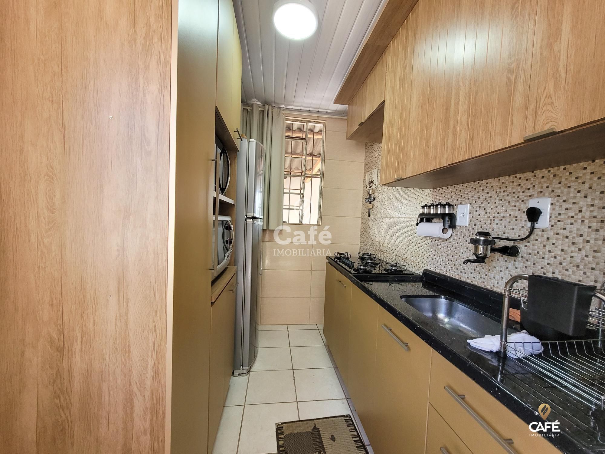 Casa à venda com 3 quartos, 80m² - Foto 5