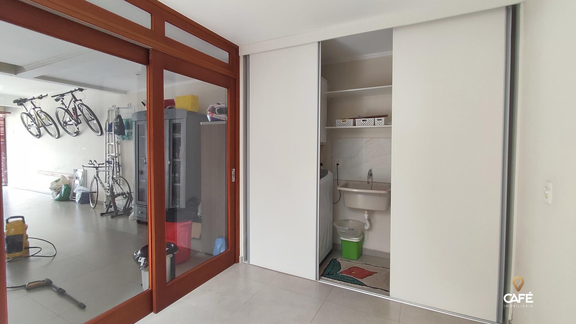 Casa à venda com 3 quartos, 241m² - Foto 24